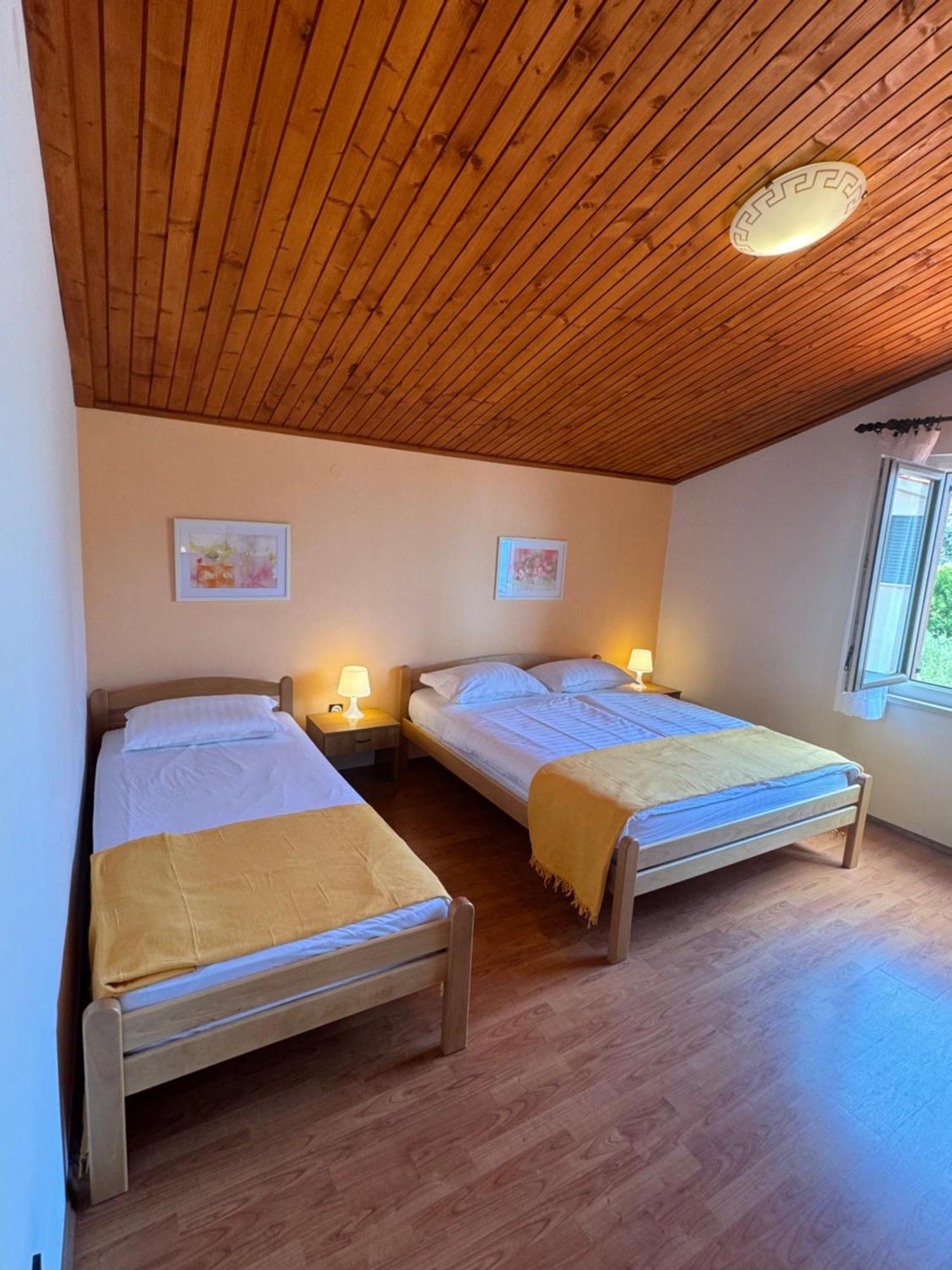 Apartments Emilia Рабац Екстер'єр фото